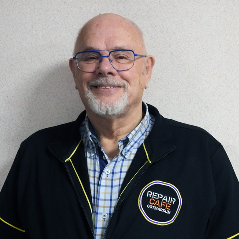 Frans Schulten
Coordinator en vertegenwoordiger naar Stadberaad Ootmarsum.
Vakgebieden: Electro & elektronica techniek, Mechanische techniek, Klokken.